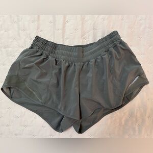 Lululemon Hotty Hot 2” Shorts
